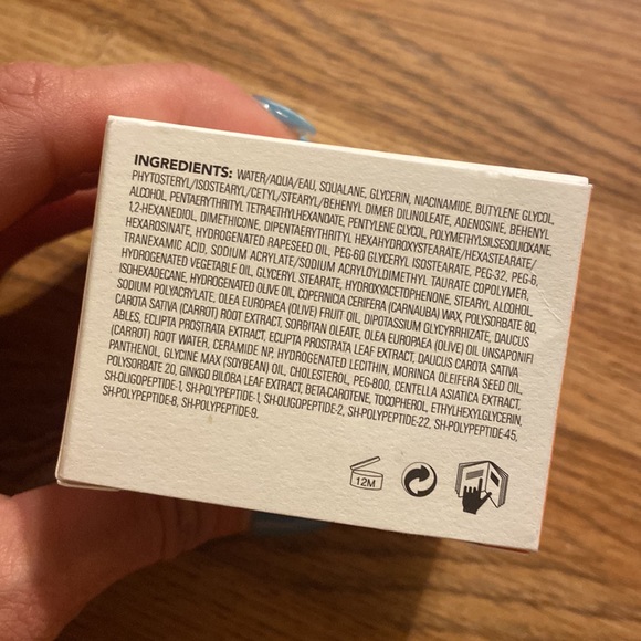 *NWT* Saturday Skin Moisturizing Cream - Picture 4 of 5